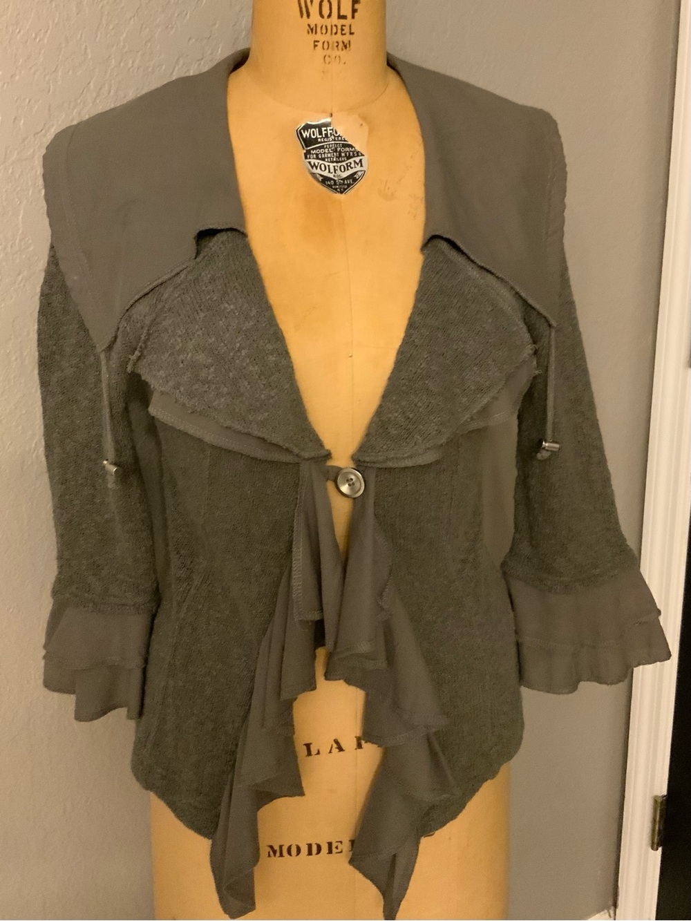Boston Proper Olive Green Ruffled Open-Front Cardigan, Romantic Boho, size small